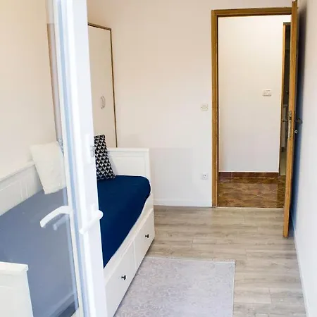 Apartment White Orchid Pula