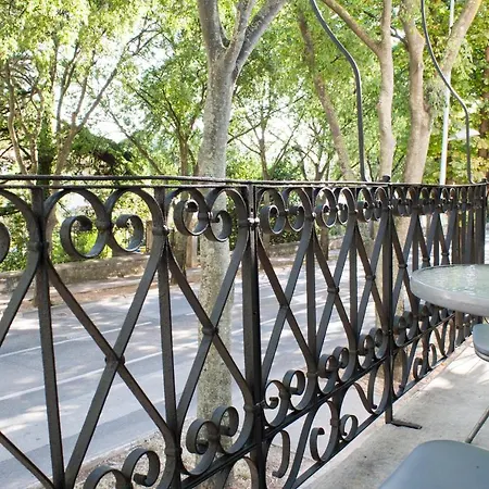 Apartment White Orchid *