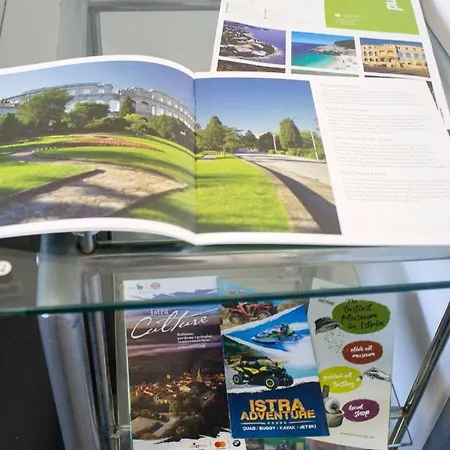 Apartment White Orchid