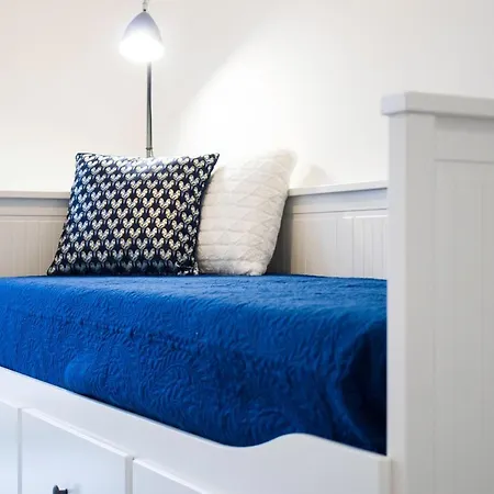 Apartment White Orchid *