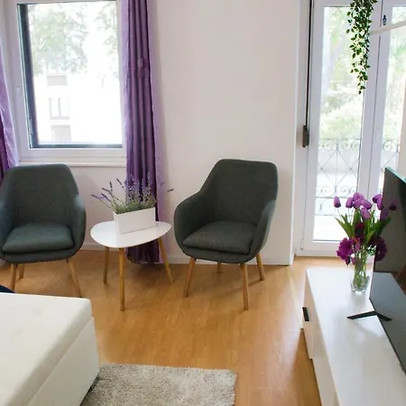 Apartment White Orchid